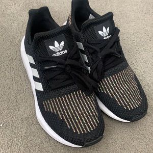 Adidas Swift Run sneakers